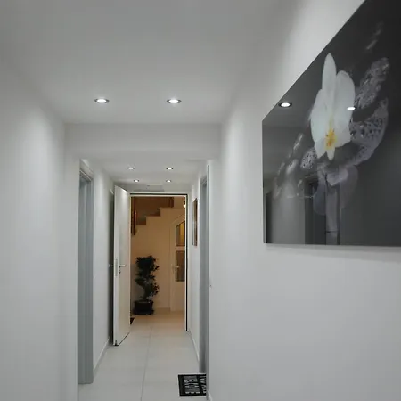 Nena Apartment