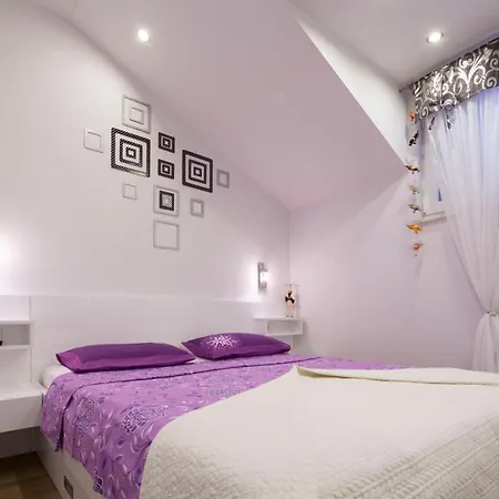 Apartment Nena *