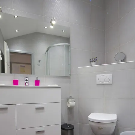 Apartment Nena *
