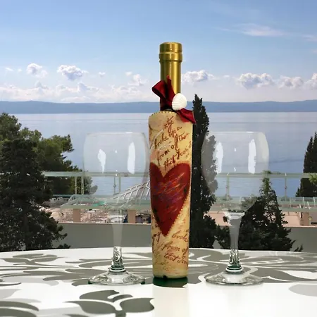 Nena Apartment Makarska