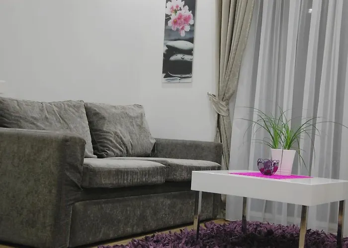 Nena מאקרסקה